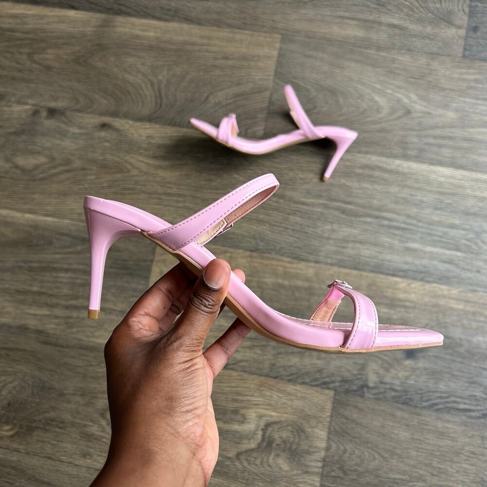 Chinese Laundry Rory Pink Buckle Sandal Size 6